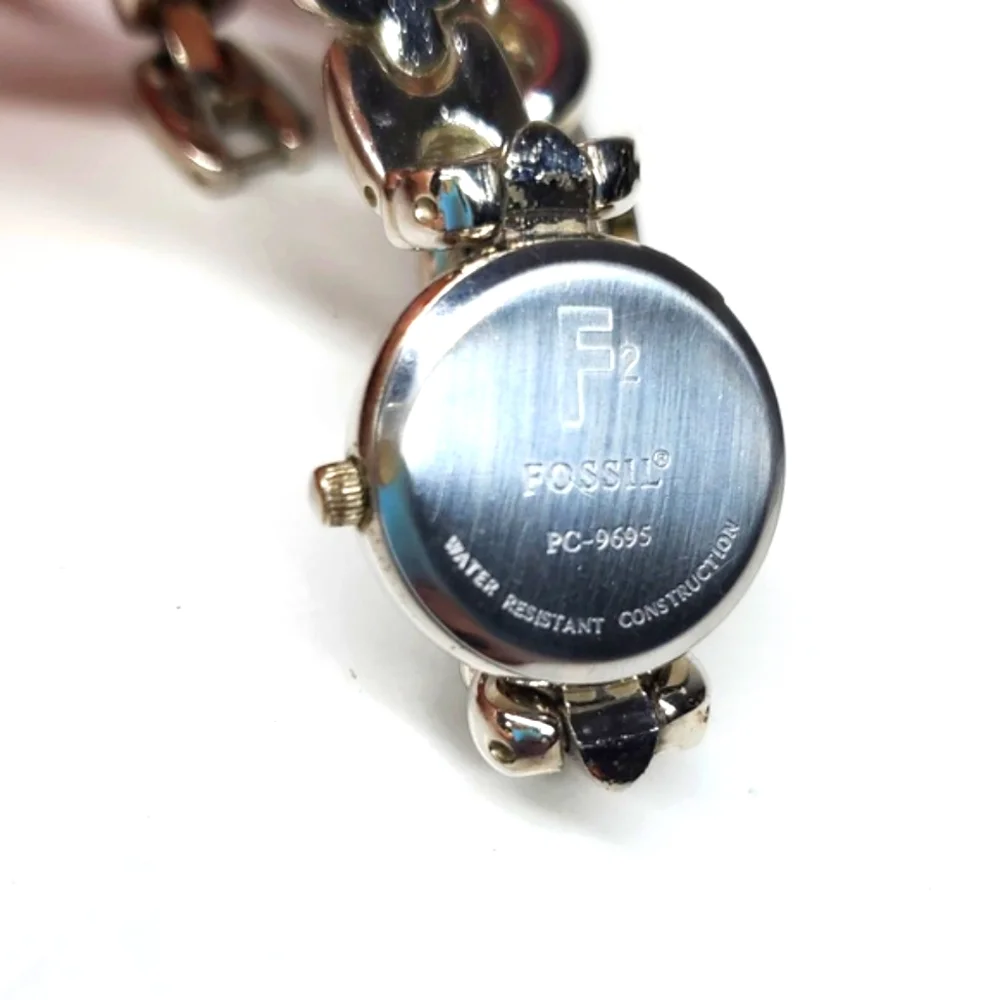 Vintage Fossil F² Watch PC9695 Rivoli Crystal Silver Band Watch